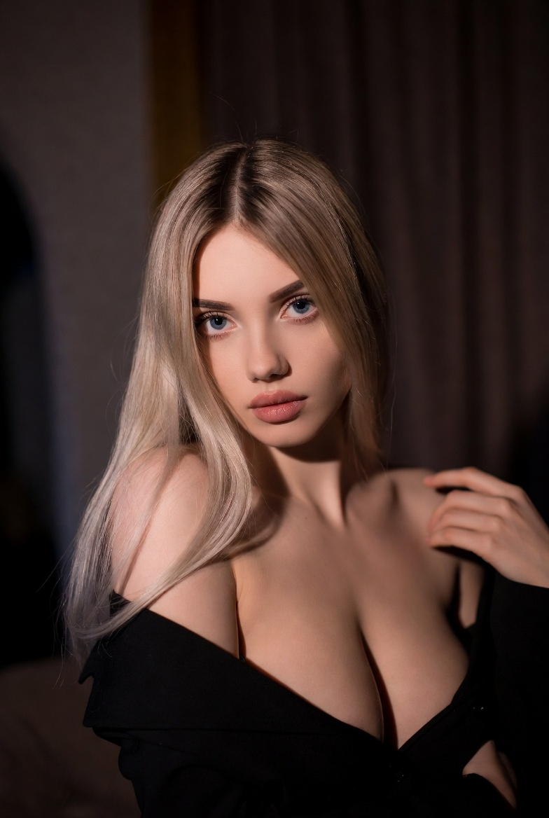 Мия Светлая